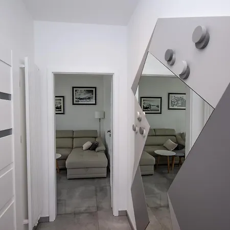 Apartament Ap 11 *