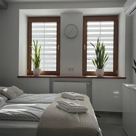 Ap 11 Apartment *