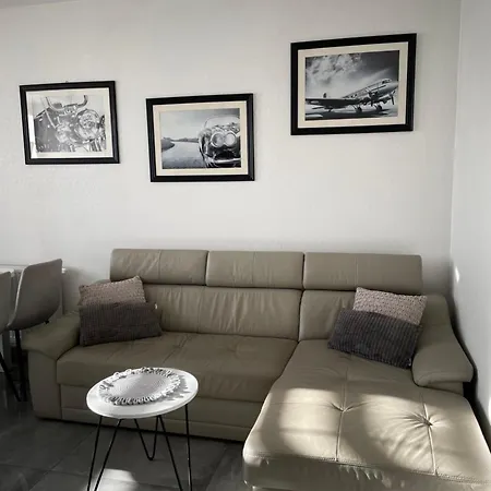 Ap 11 צ'סטוצ'ובה