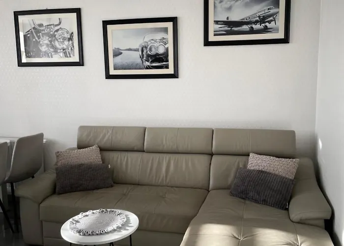 Ap 11 צ'סטוצ'ובה